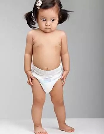 女童不小心把502胶水吃进去了,宝宝不小心吃了点502