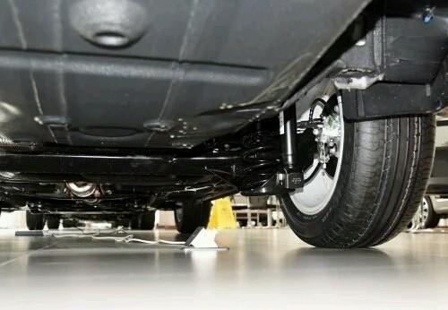 常年位居紧凑轿车销量榜首，2017款朗逸落地要多少钱？看完更有数