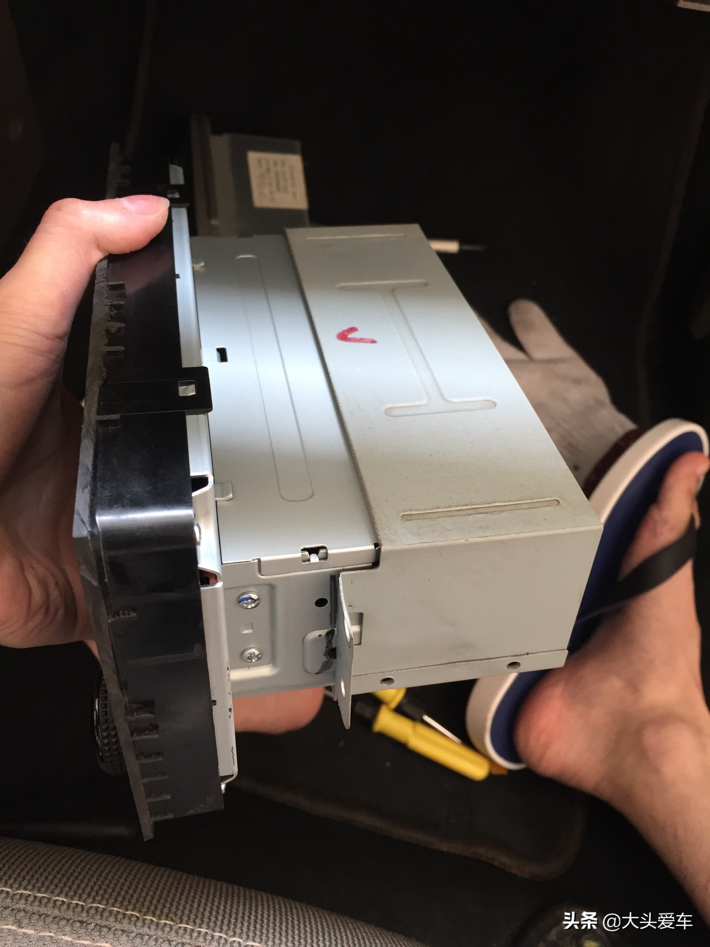 12年奔奔mini换收音机,长安奔奔mini收音机怎么用