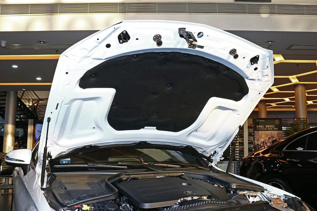 售价34.68万起，动力选择多样化，奔驰C级（进口）综合评析