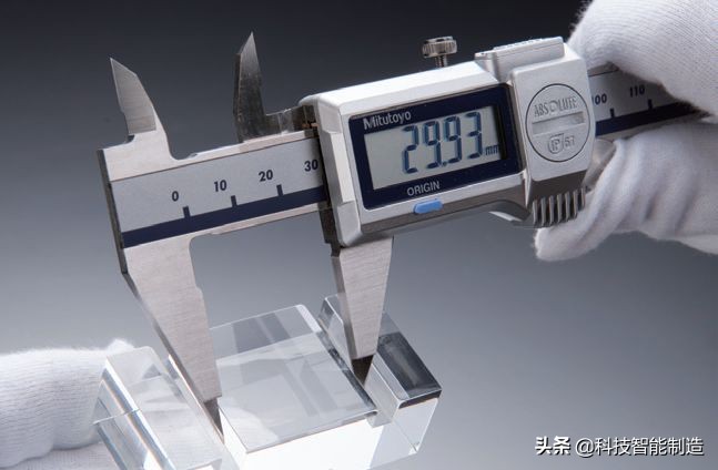 用卡尺测量实物尺寸技巧,大号千分尺的测量方法