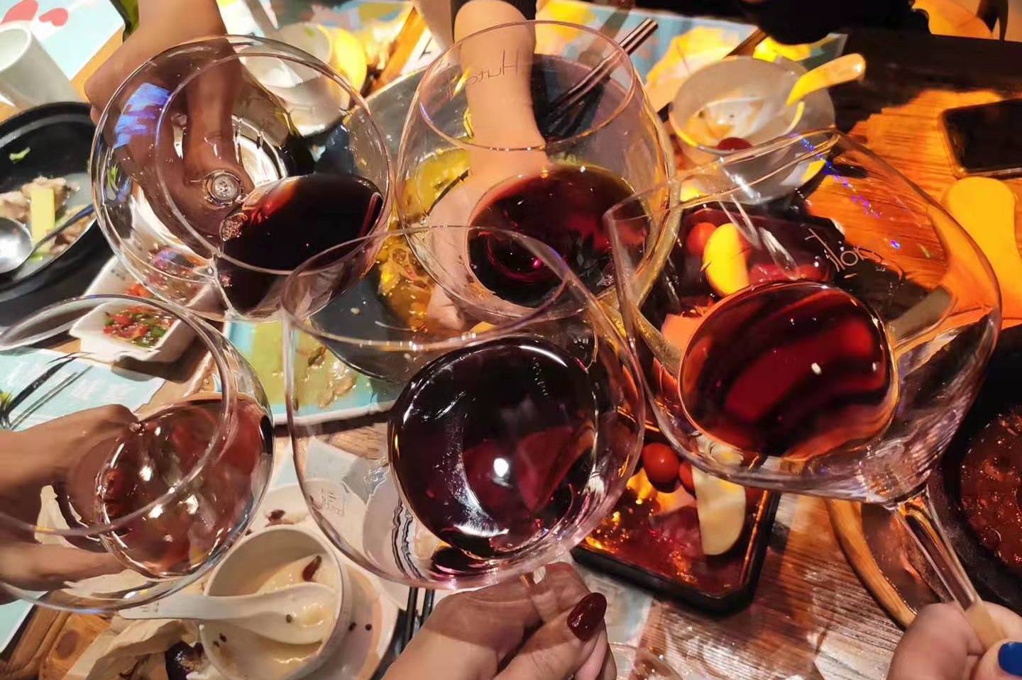 公认最好喝的六种红酒,为什么法国的红酒最好喝