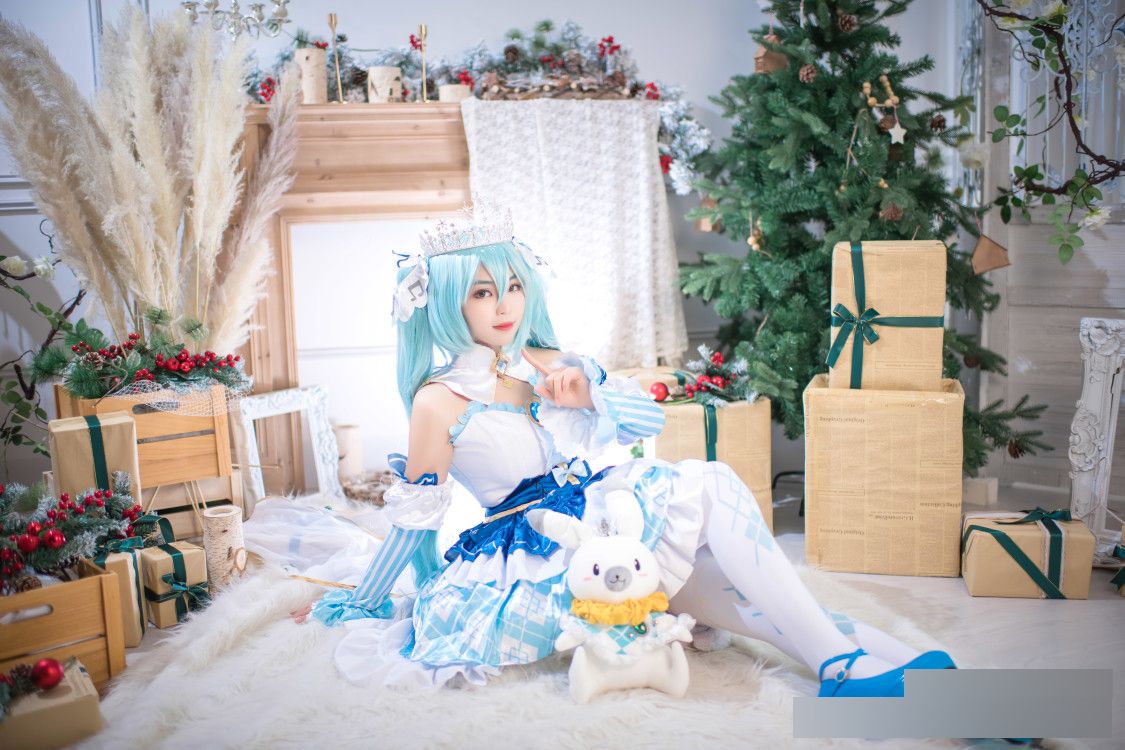 三个人cos未来初音,初音未来cos所有造型