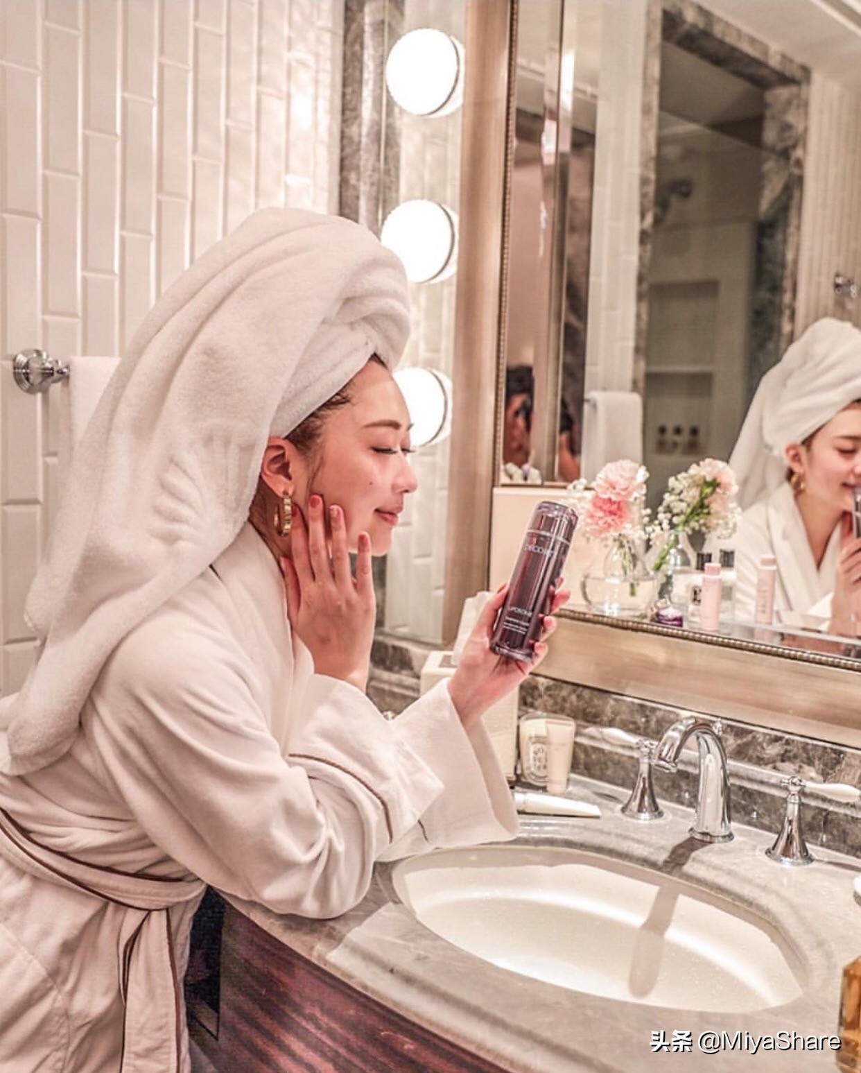 化妆不化妆都长痘,一化妆就长痘和痒怎么回事