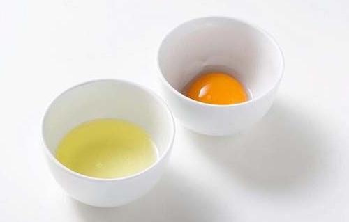 去鼻子上黑头粉刺镊子清理过程,自己挤鼻子黑头粉刺的正确方法