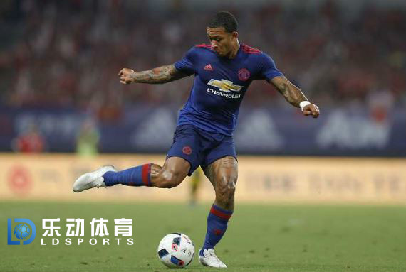 乐动体育足球比分,天下足球十大经典排名及分析