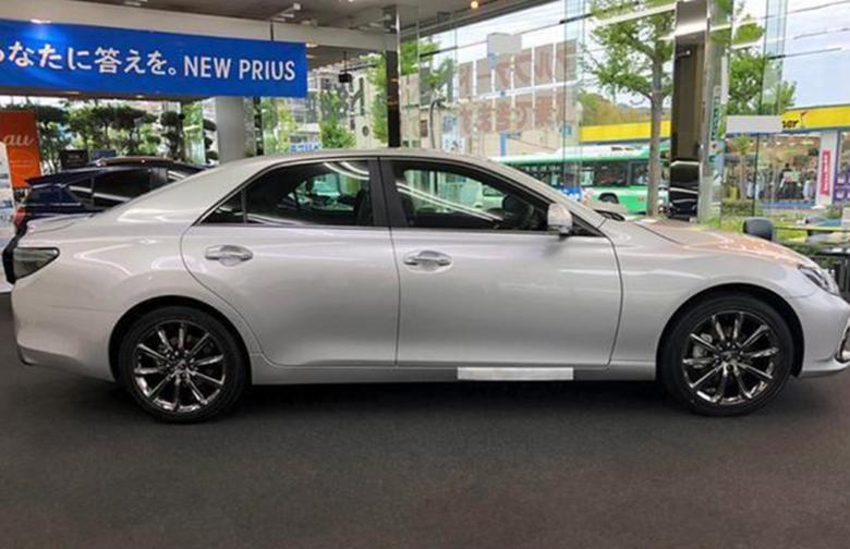 比亚洲龙长的车,比丰田亚洲龙高一个档次的车