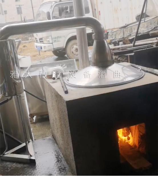 开纯粮酿酒小作坊怎么去打开销路,开一个小型酒厂需要酿酒技术吗