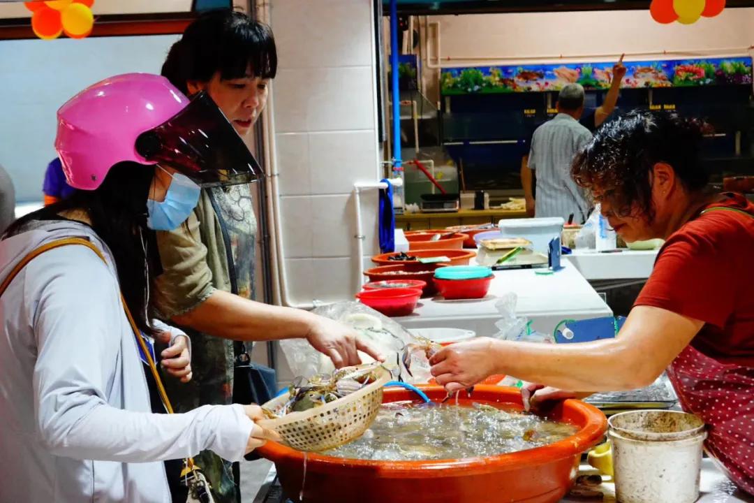 从做半天生意到“全天候经营”,冠超市如何借道“农+超”升级