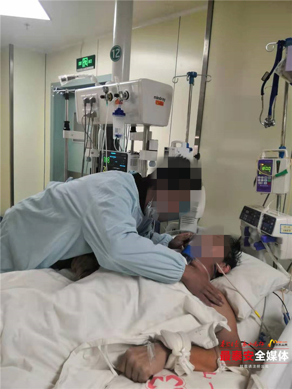 “不管怎样我都不会放弃父亲！”泰城52岁村民感染“乙脑”，儿子希望大家救救父亲
