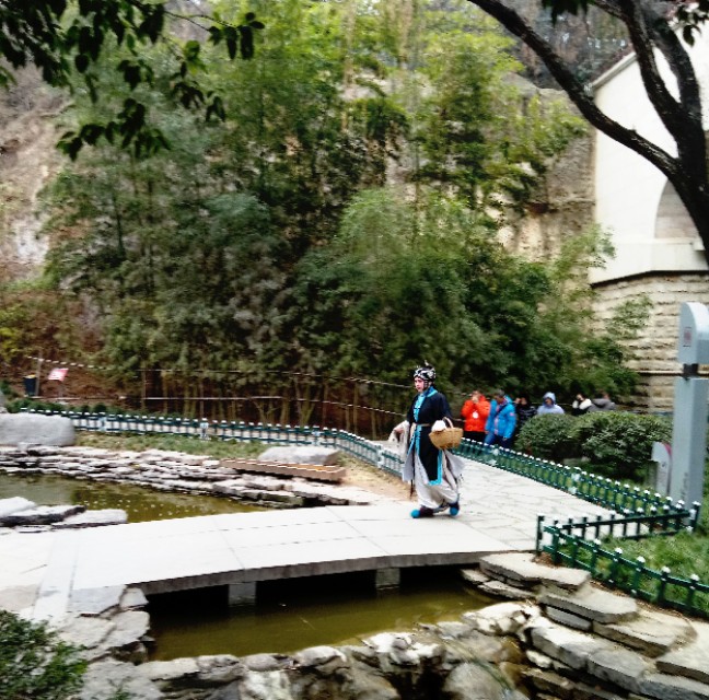 曲江寒窑遗址公园和曲江遗址公园,曲江寒窑遗址公园在地铁几号线