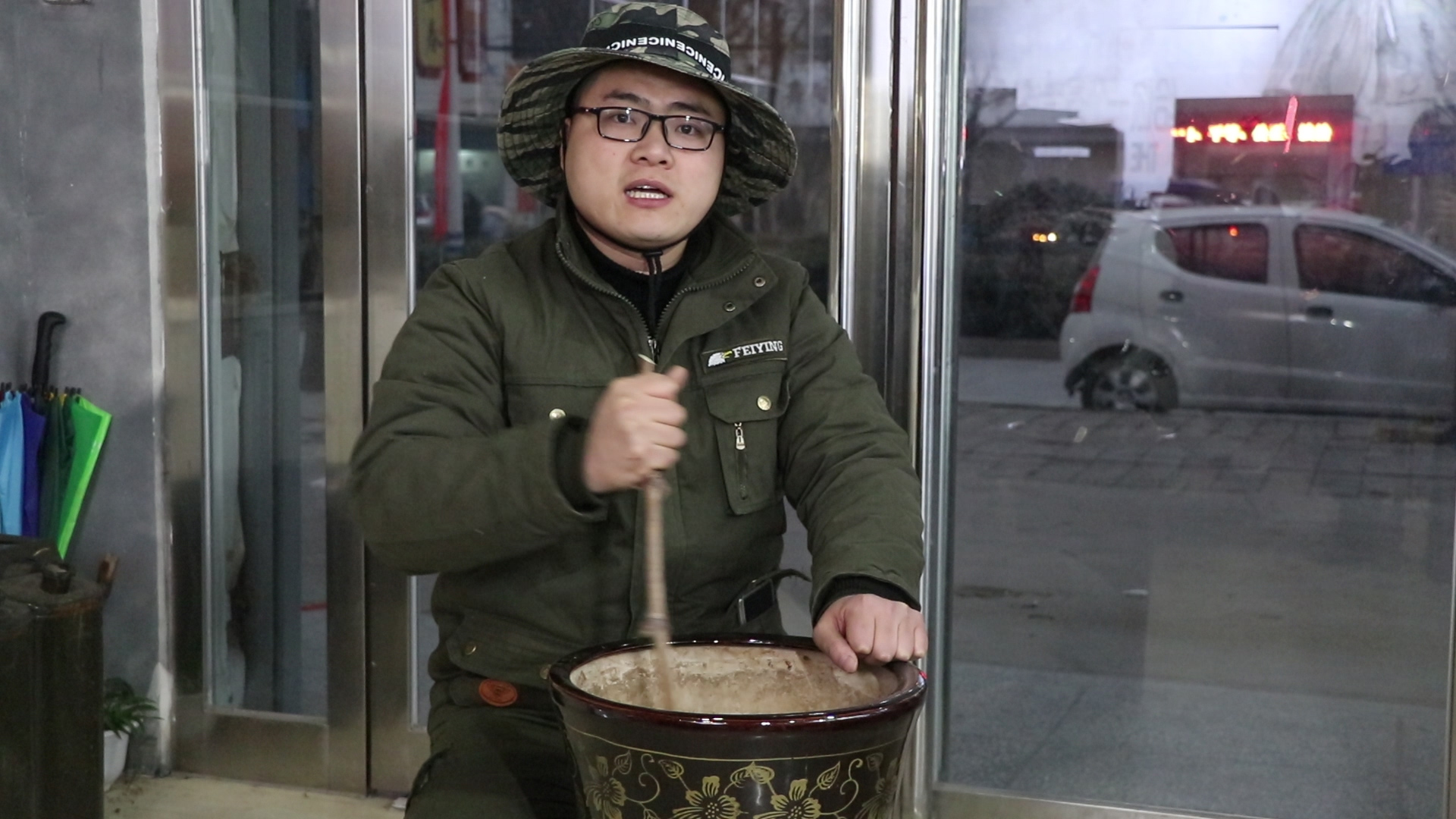 阳台种植葡萄对土深度有要求,阳台可以种葡萄吗种什么品种好