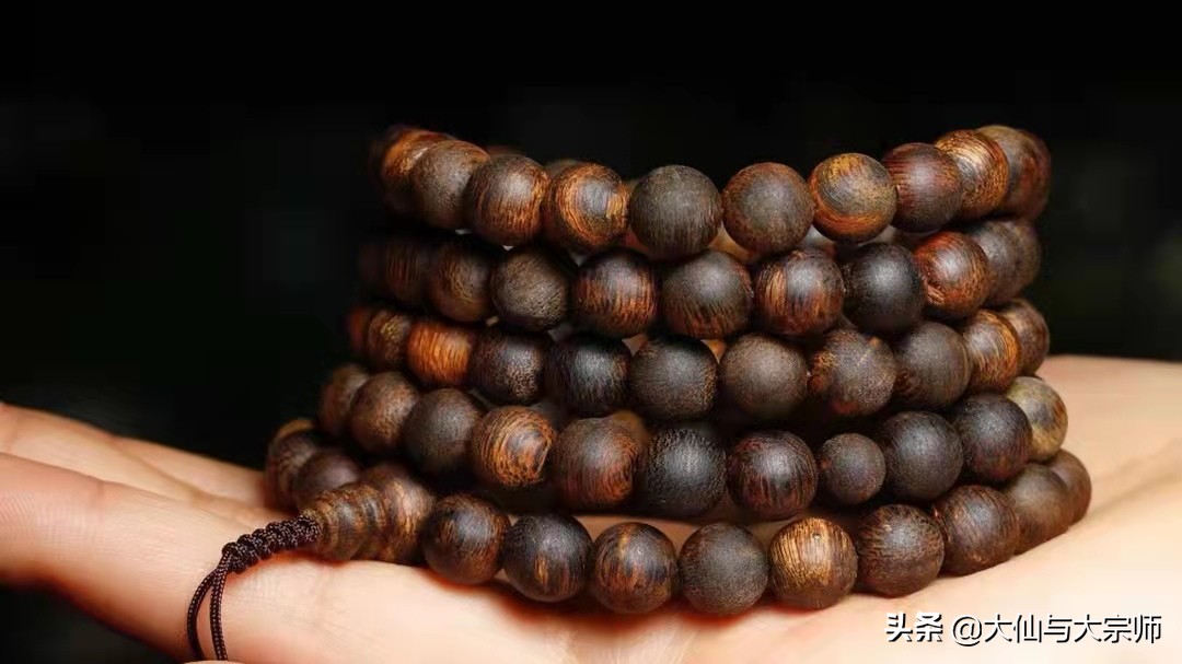 奇楠108颗手串值得珍藏吗,真正的奇楠手串价格