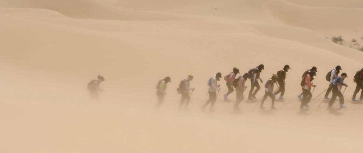 腾格里沙漠穿越,徒步穿越腾格里沙漠