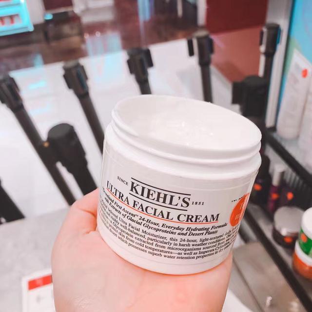 修护紧致提拉滋润保湿好用的面霜,18种抗皱紧致面霜排行榜