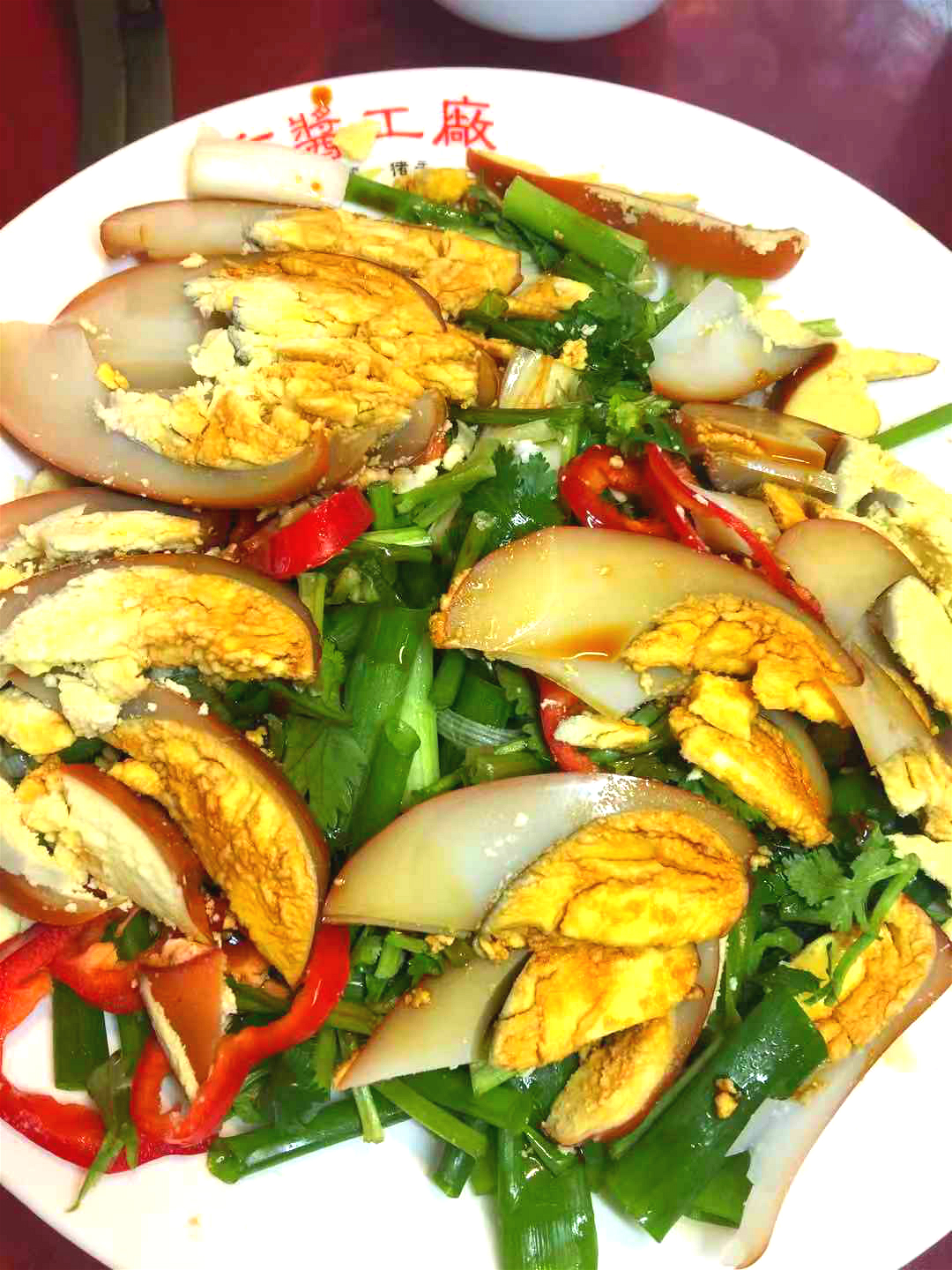 长春第一熏酱猪手,长春第一神店熏酱工厂