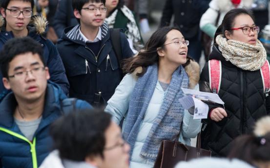 三本大学到底值得念吗？北大教授直言“误人子弟”，家长表示认同