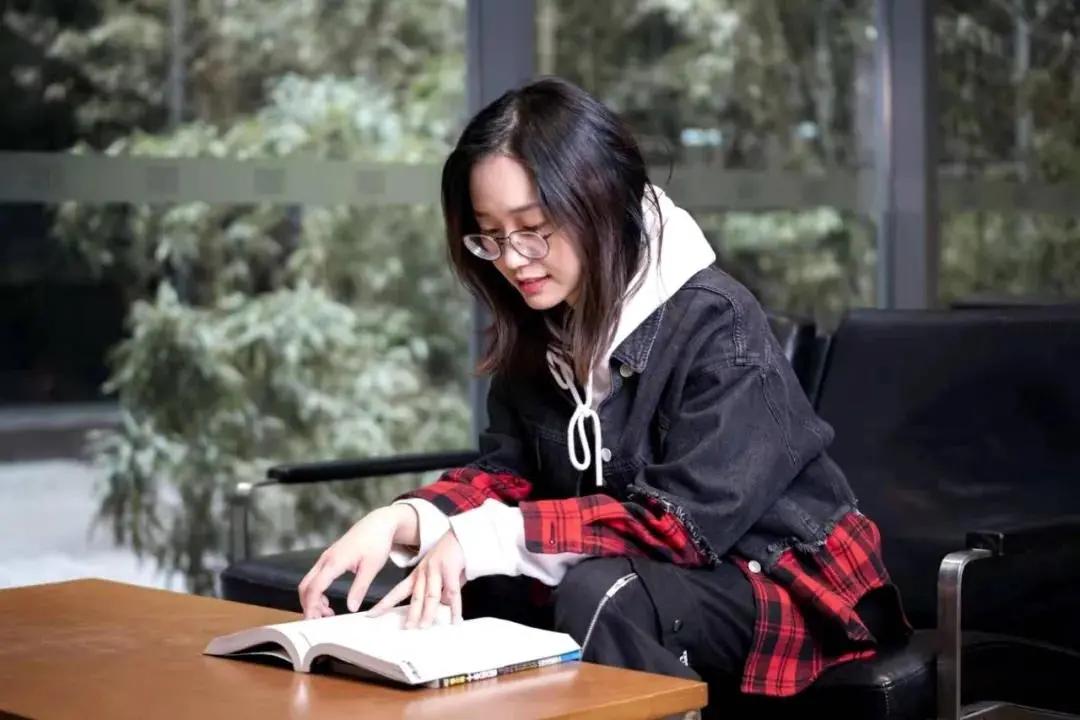 颜值与实力的学霸,颜值实力学霸