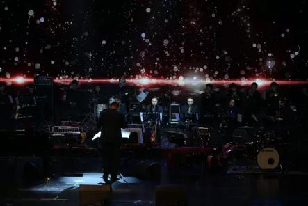 用爱的力量奏响磅礴之音！刘明康成都音乐会致敬星星少年