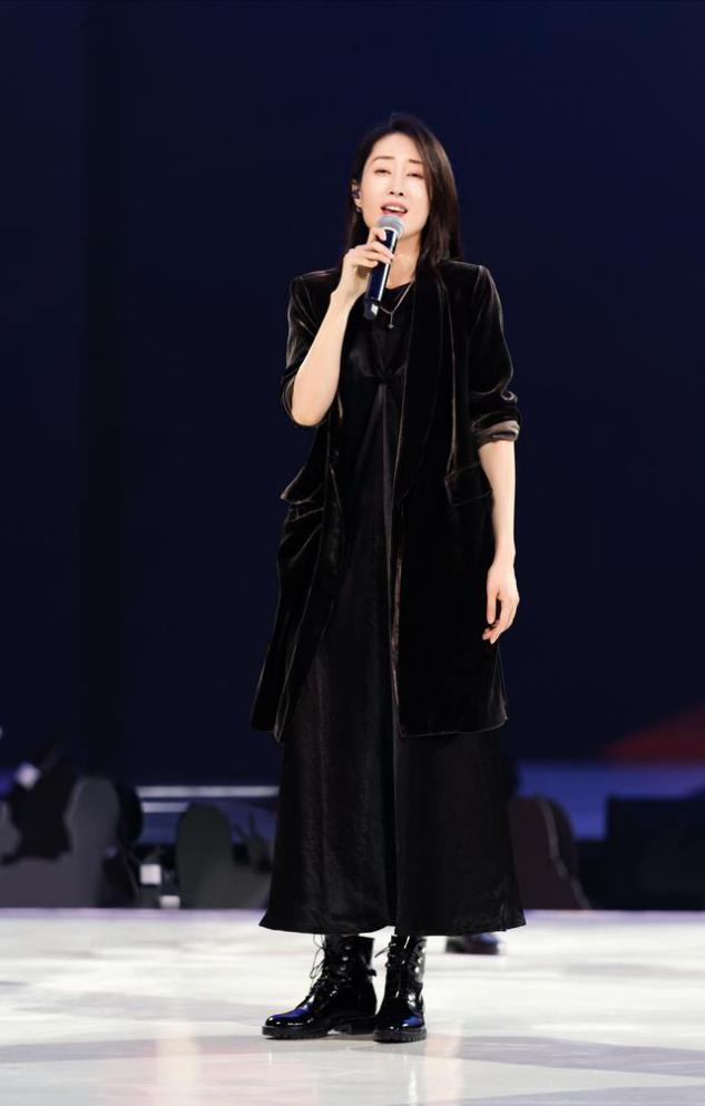 偏胖的女生怎么穿才有高级感,偏胖女生怎么穿搭