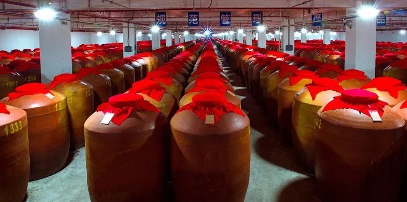 低度白酒降度后出现浑浊原因,低度酒浑浊是什么原因