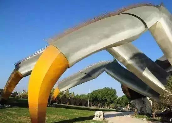 许家印吐槽恒大完整版,许家印亲自设计的恒大足球场