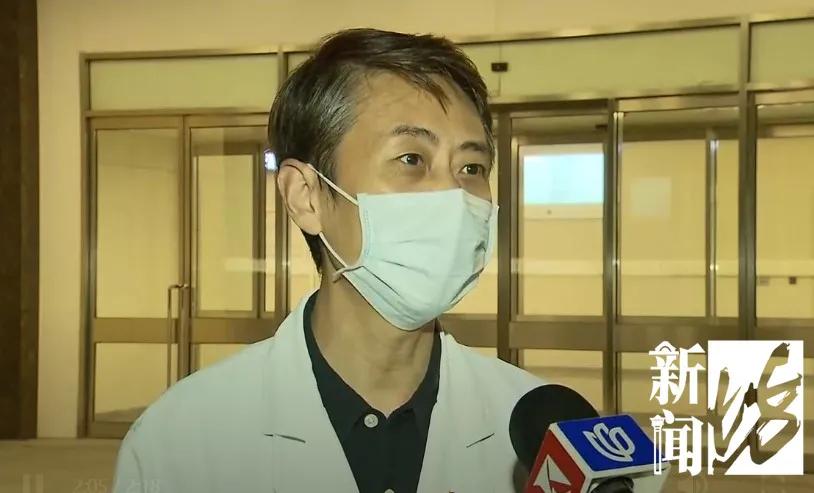 张文宏疫情回国视频,张文宏疫情非常严峻辟谣