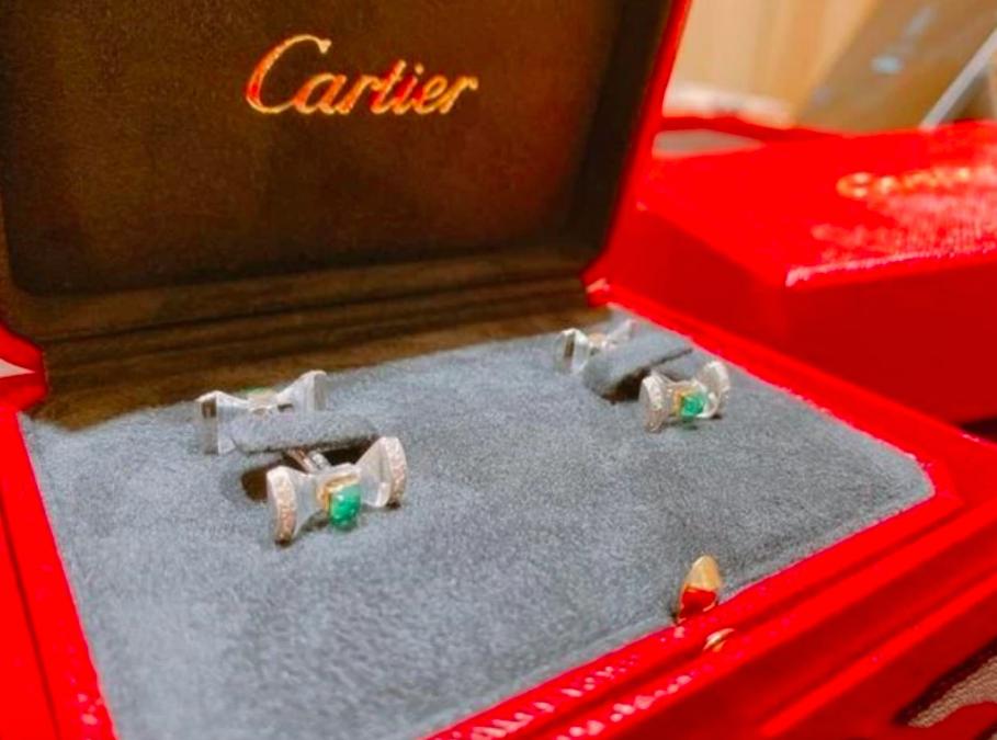 安以轩收70万元钻石项链庆结婚三周年，网友：大S又要哭倒在厕所