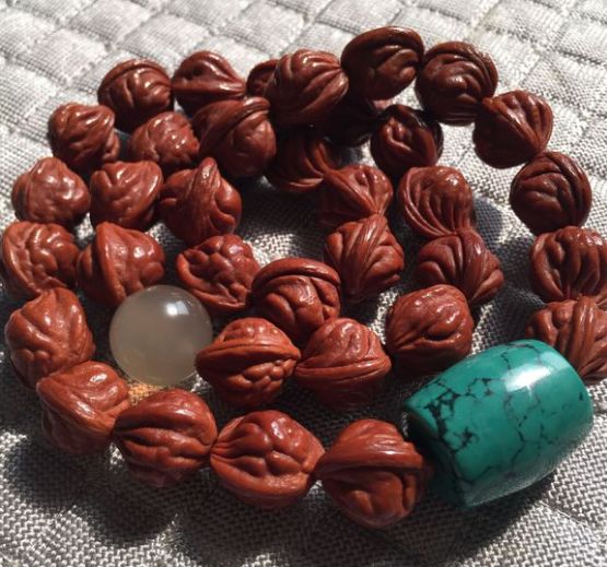 桃核辟邪神器,桃核能辟邪真实事件