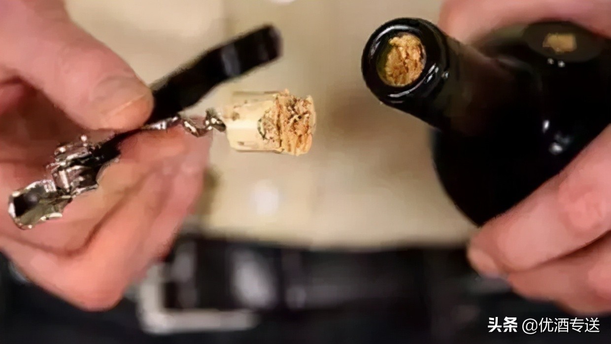 红酒断塞,开红酒断塞怎么办