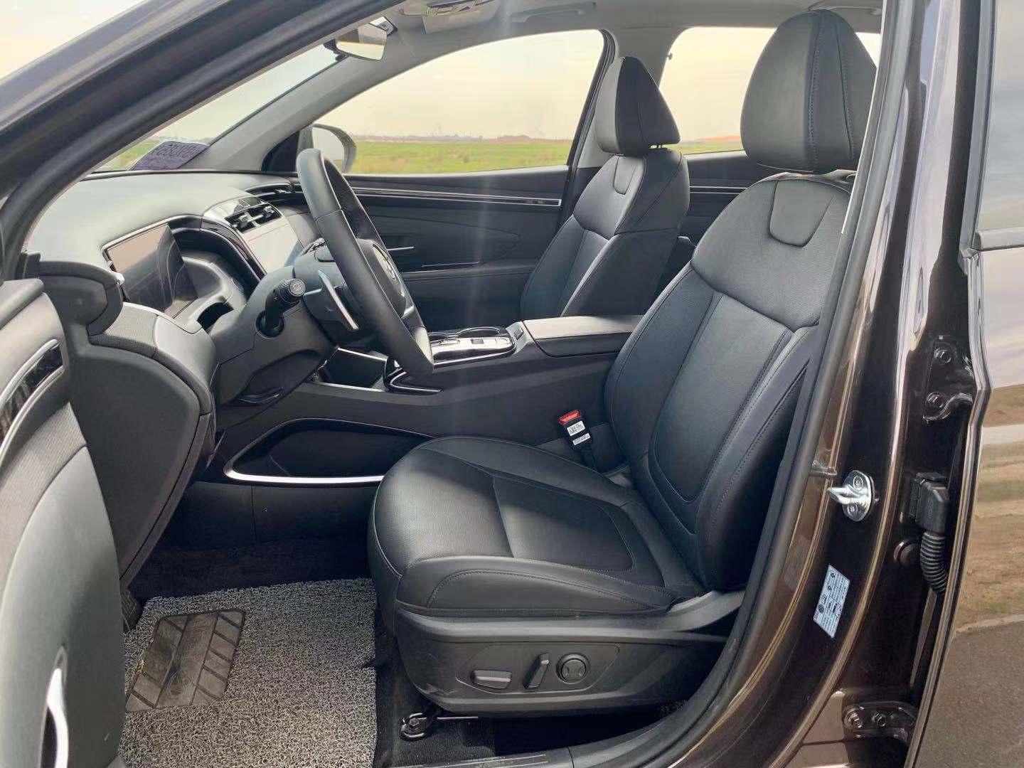 第五代途胜l与狮铂拓界对比,第五代途胜l售价17-21万