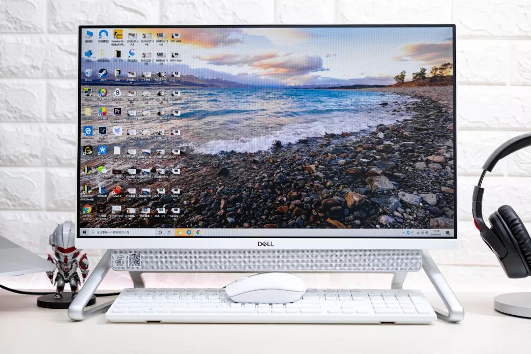 灵越小机箱测评,灵越中正评测