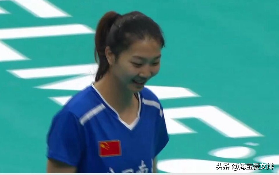 李盈莹暴力重扣对手被打懵了,李盈莹霸气发球视频