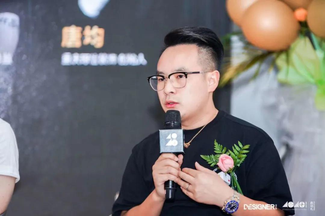 人物十年历程实录,《人物记》