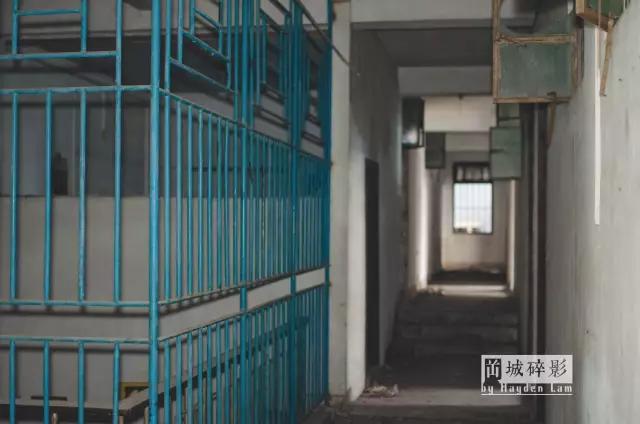 在新会城的中心，有一座时光的废墟