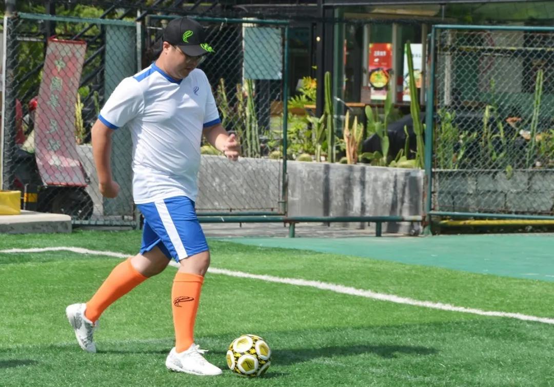 校园足球发展思路及措施,校园足球如何培养成职业球员