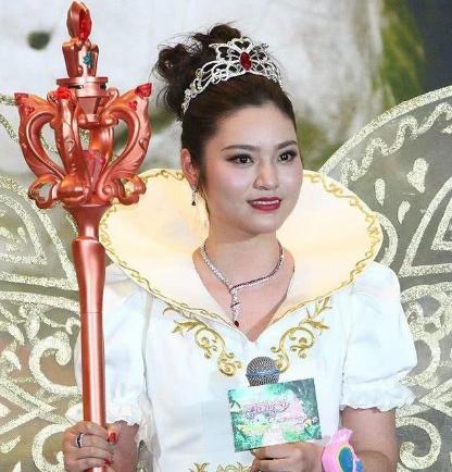 还记得巴啦啦小魔仙中的美雪吗,巴啦啦小魔仙女王真人照片