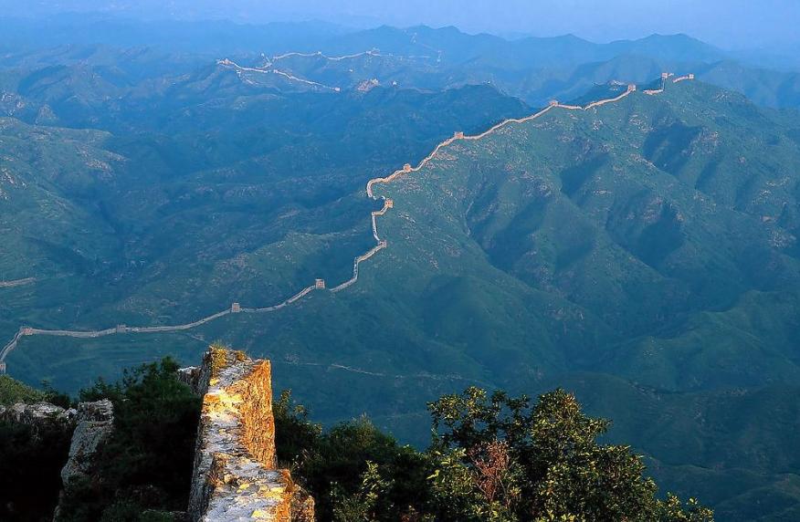 万里长城不会影响社会的交通吗,万里长城到底起了什么作用