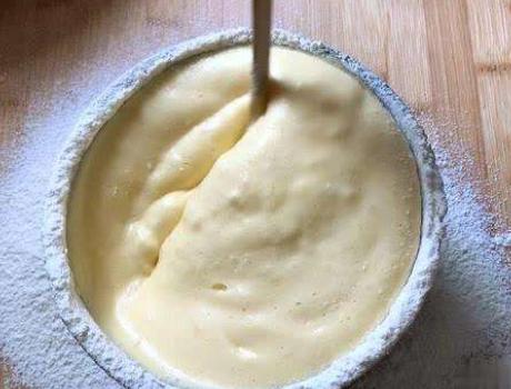 电饭锅蛋糕做法家庭版简单不放奶,电饭锅蛋糕如何做得蓬松不塌陷