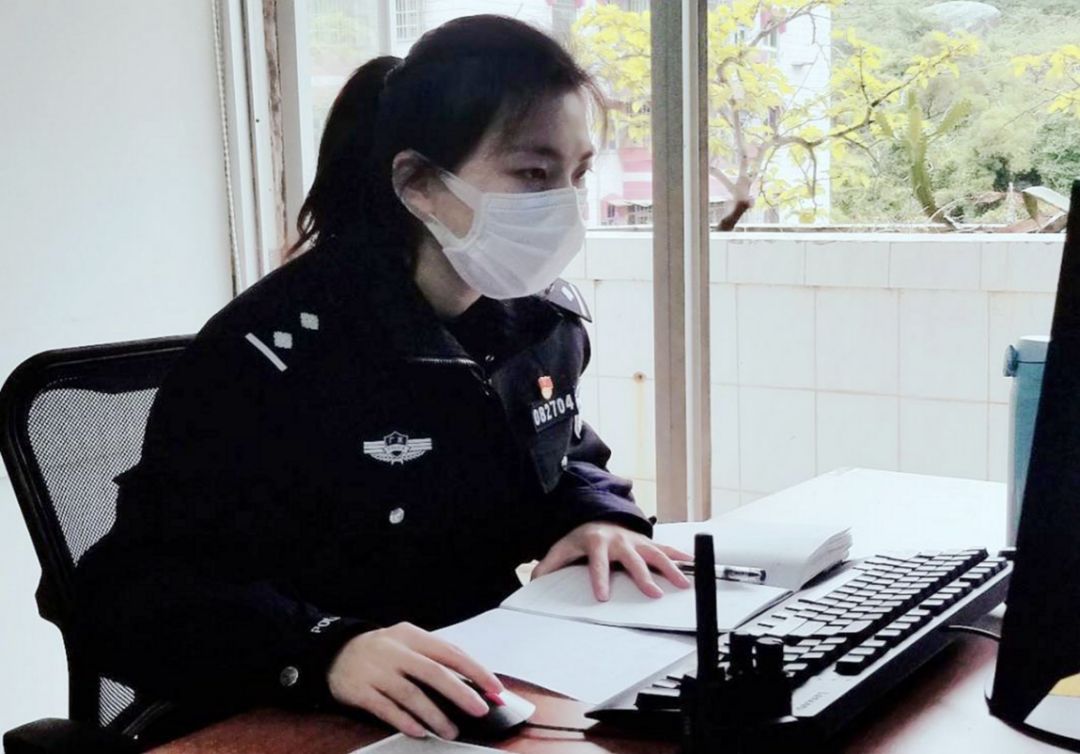 金湾区疫情,防控一线党旗飘扬战疫情