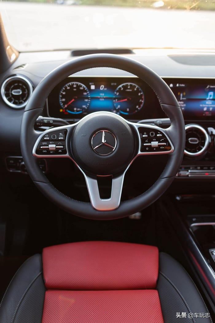 奔驰glasuv2024款试驾评测,2019奔驰gla250suv价格