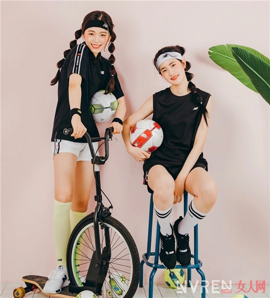 2022新款夏季潮流polo衫,洋气时髦polo衫女黄色