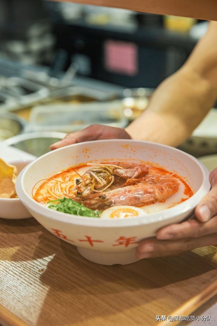 开遍全球的兰州拉面,最近很火的拉面店