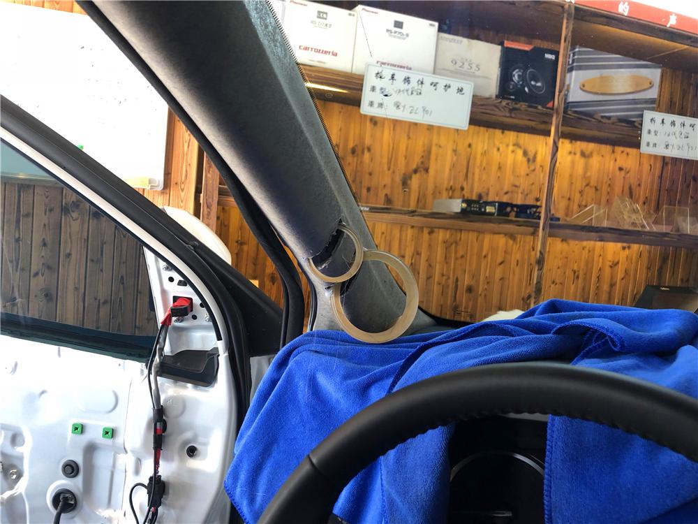 汉兰达改装三分频音响,汉兰达高音改装案例