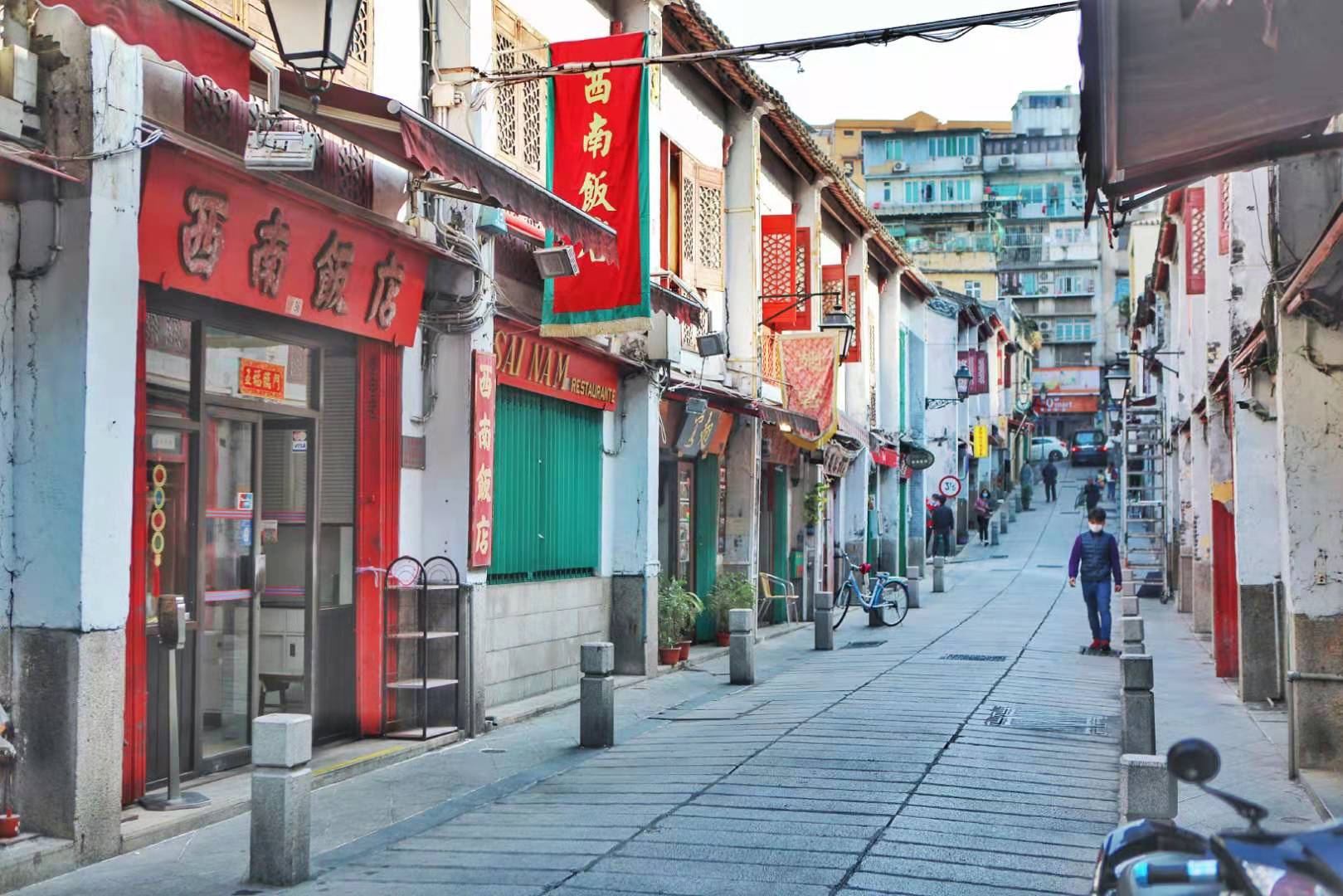 澳门吃葡国菜的地方,澳门美食一条街和葡国菜