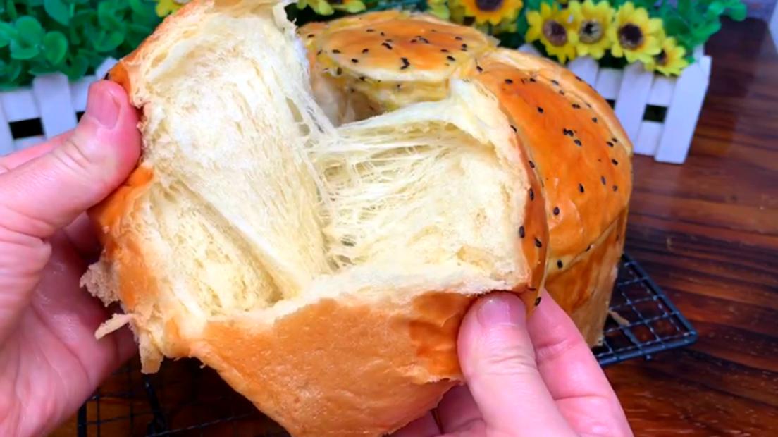 最简单的家庭自制面包做法,最简单家庭自制面包的做法