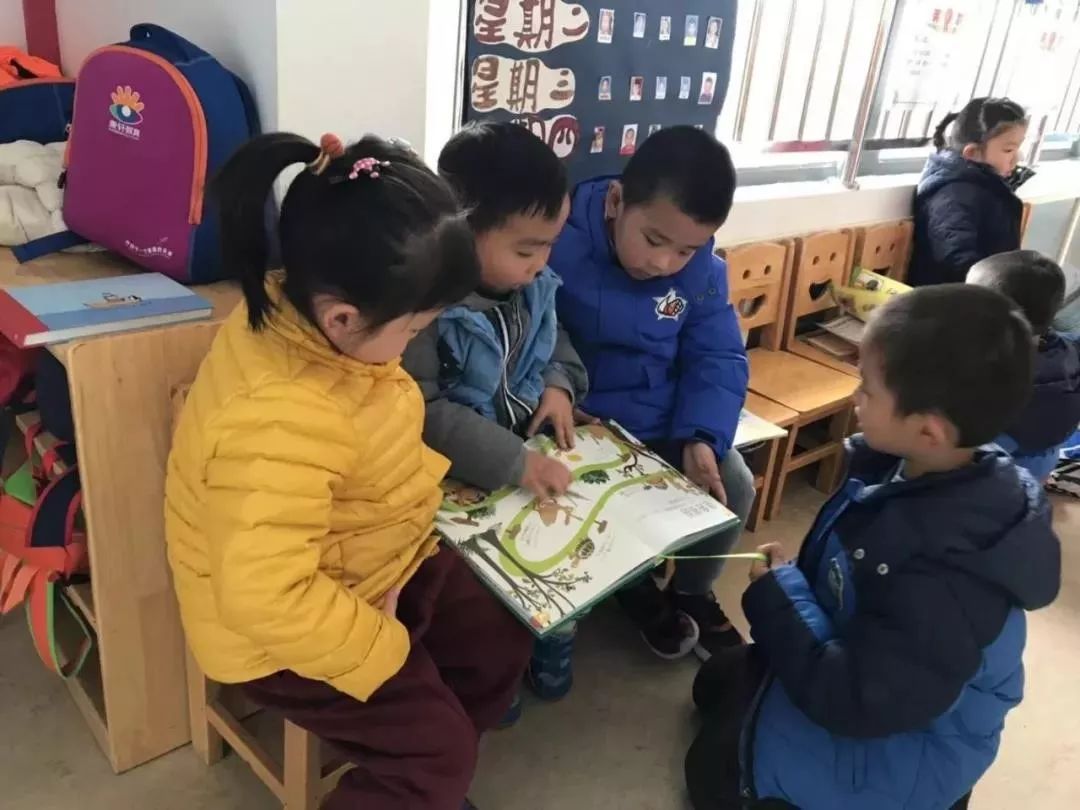 幼儿园生成课程案例,幼儿园关于纸的课程