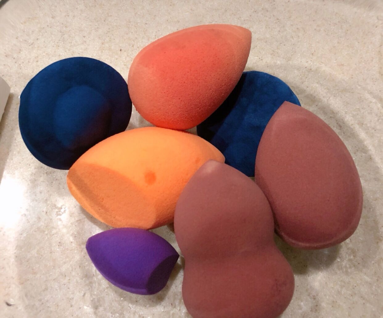 你知道你的美妆蛋多脏吗,美妆蛋里面的污垢怎么去掉