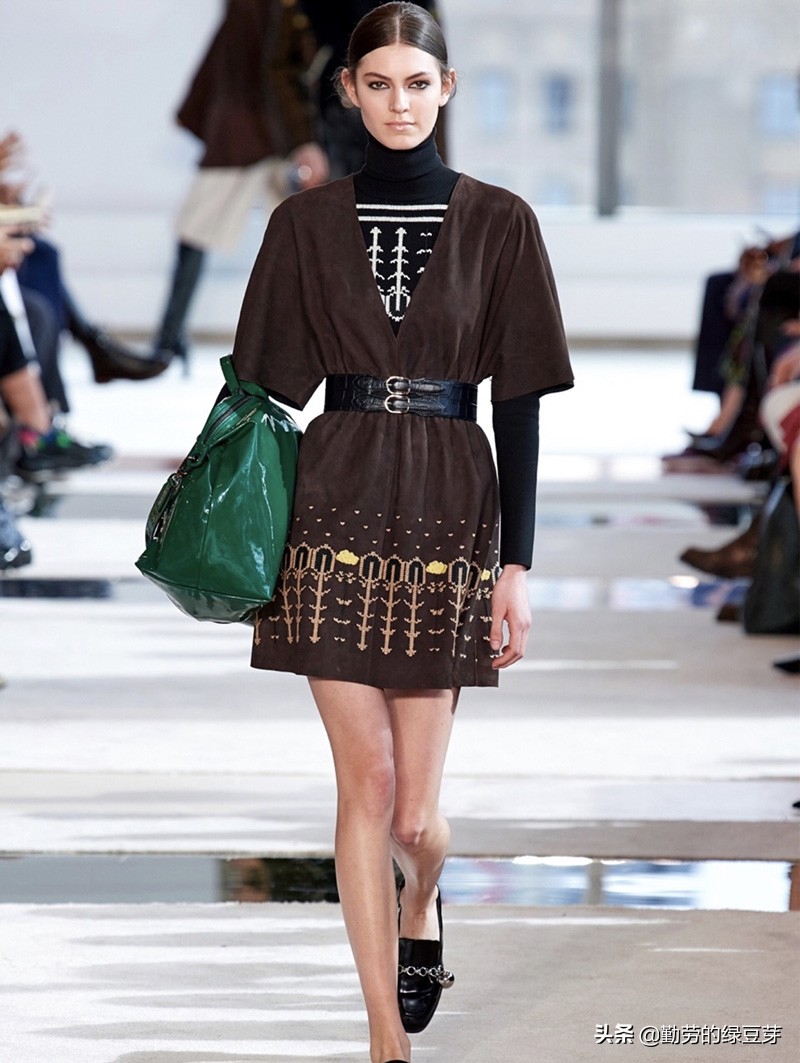 longchamp2017春夏 (恰如其分的自由longchamp2020秋冬)