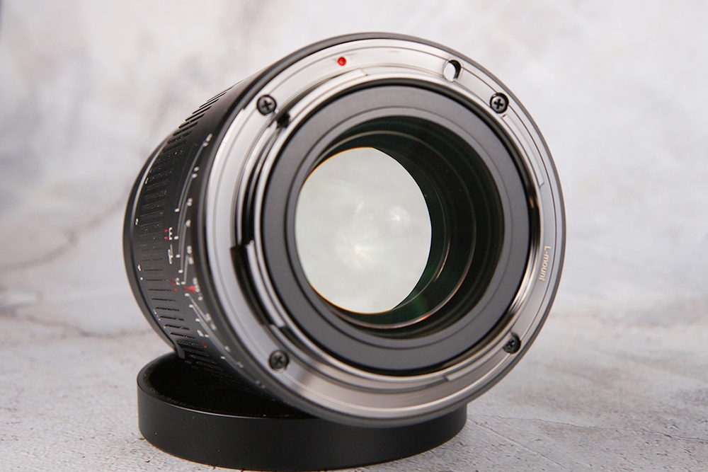 50mmf1.8镜头与变焦镜头虚化对比,虚化效果最强的镜头